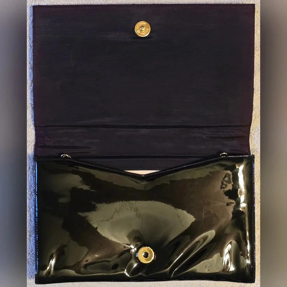 Lovely Vintage Black Patent Clutch Purse - Picture 2 of 7